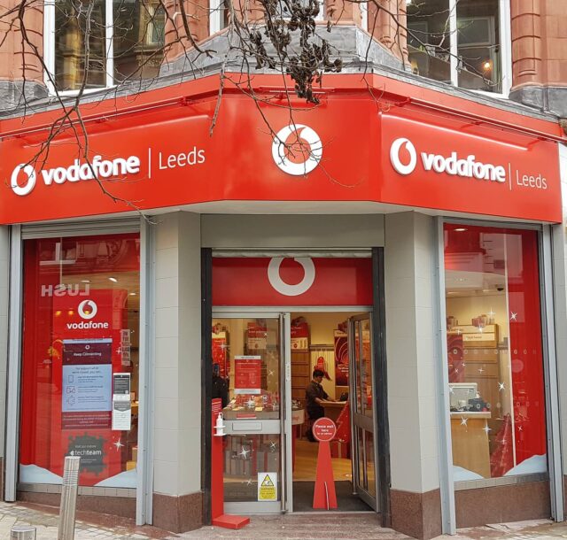 Vodafone Leeds retail fit-out