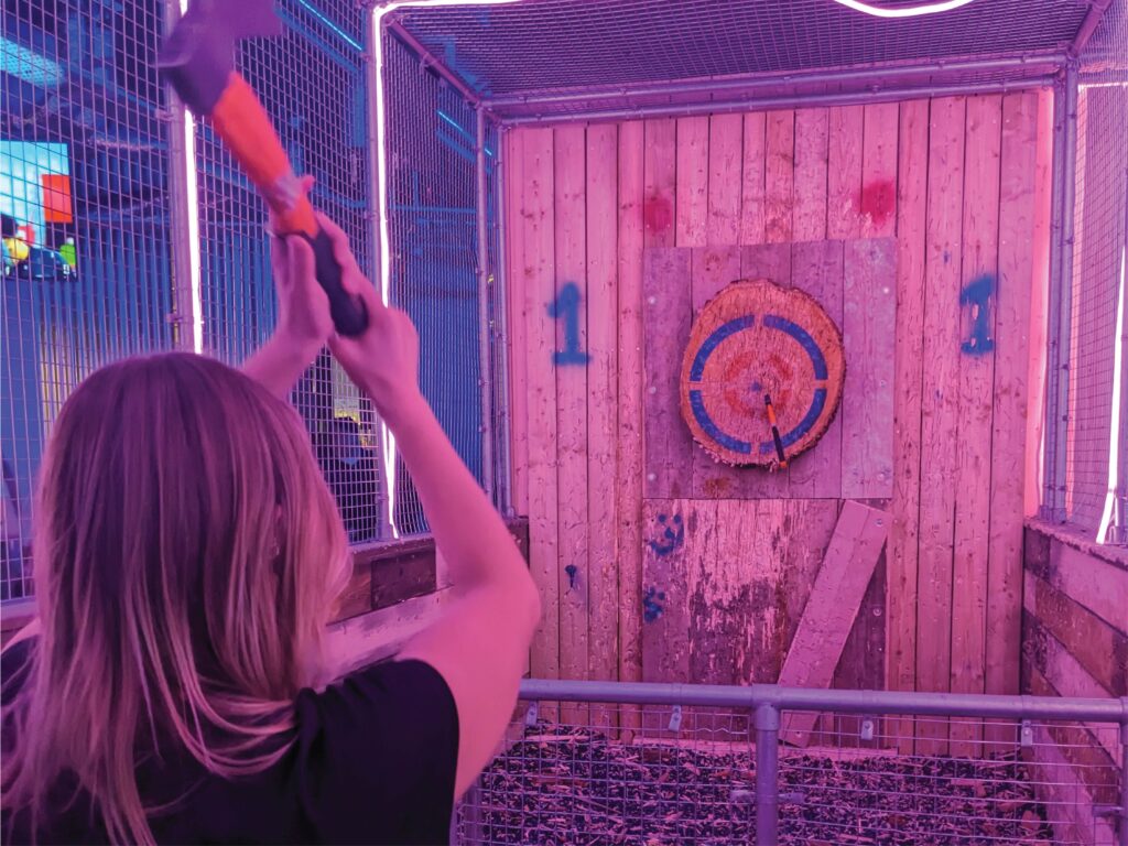 axe-throwing-mesh